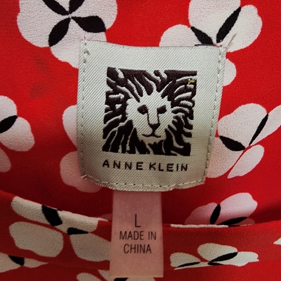 Calvin Klein Red, White And Black Floral Red Top - Picture 3 of 11
